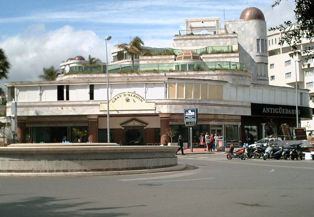Marbella: estatutos de la entidad de conservación Las Lomas del Marbella Club (vial PA-NG-9)